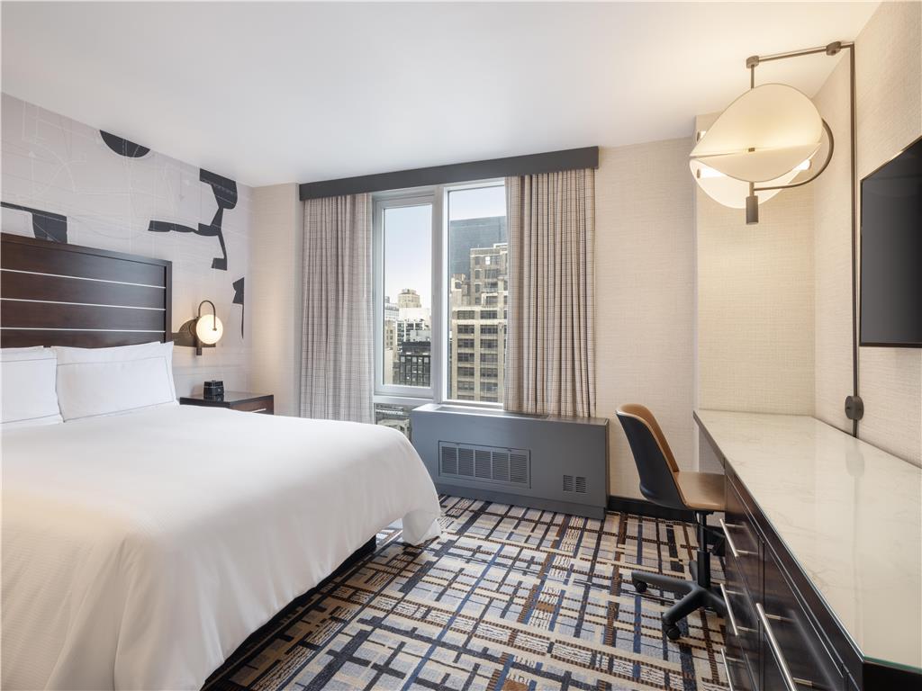 Hilton Fashion District Hotel